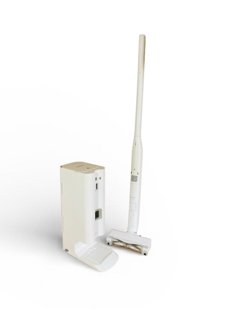 Panasonic MC-NS10K コードレス掃除機 2022年製 ②