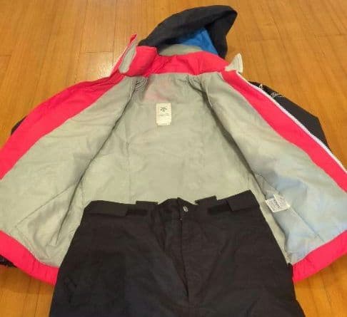 最終割♥デサント　キッズ　スノーウェア　上下　150 DWJQJH01