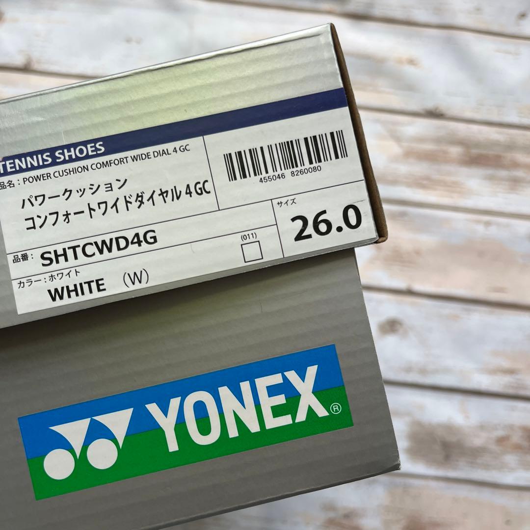 ヨネックス　パワークッションコンフォートワイドダイヤル4GC 白　26.0㎝新品