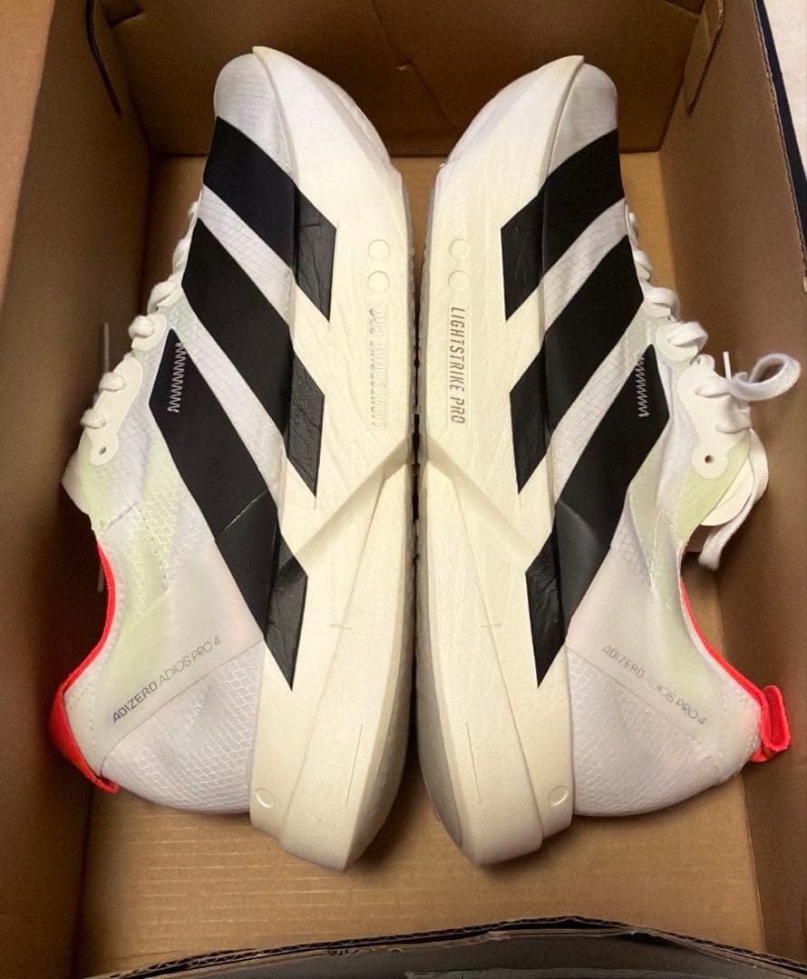 アディオスプロ4 26.0cm