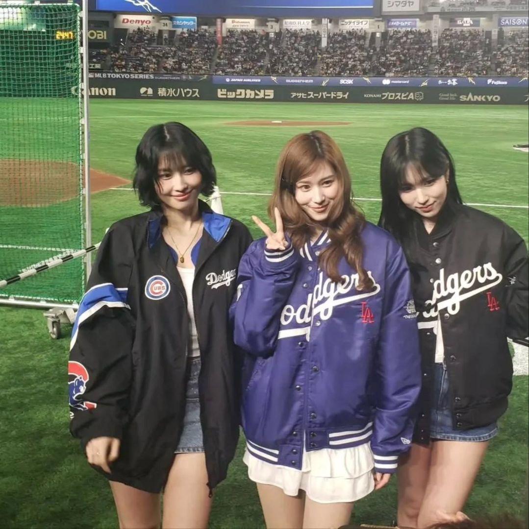 【完売品】ワンオクTAKA、TWICE SANA着用 ドジャース スタジャン