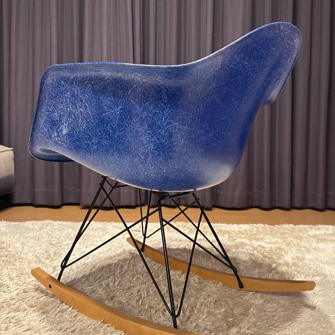 ハーマンミラー社　イームズ　サイドシェルチェア