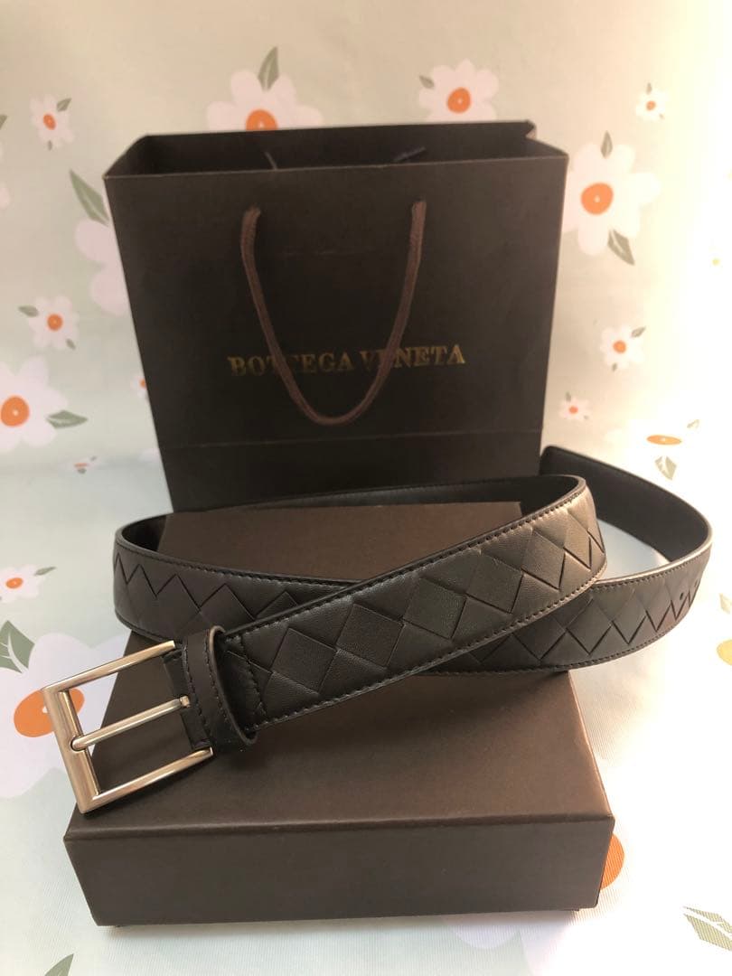 ボッテガヴェネタ　レザーベルト 　黒/金色バックル　120センチ　超美品