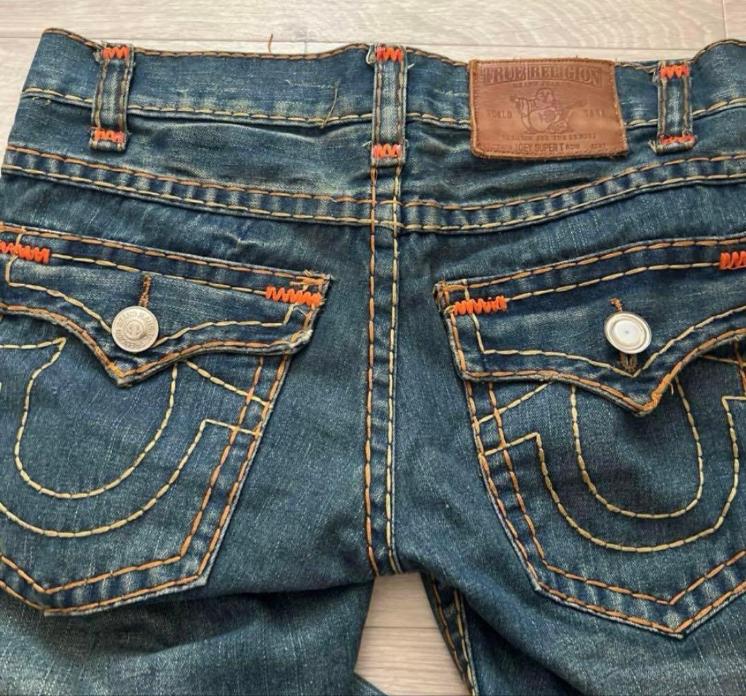 True Religion ダークブルーデニム True Religion ストレートデニム