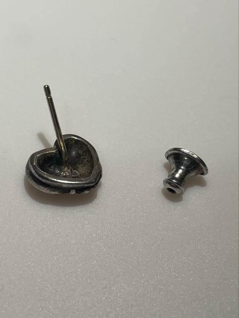 ⭐︎最終値引き【正規品】クロムハーツ　ハートピアス