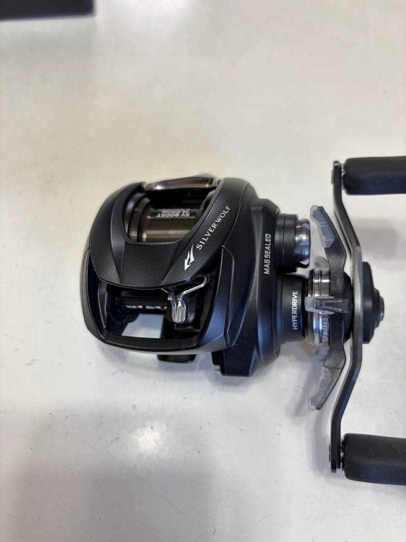 SILVERWOLF SV TW 100XHL ベイトリール