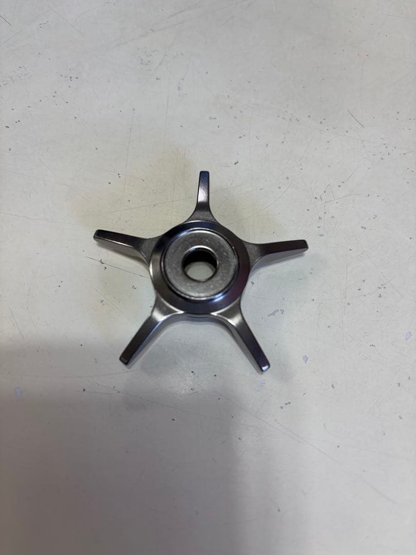 SILVERWOLF SV TW 100XHL ベイトリール