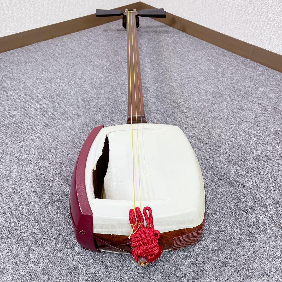 津軽三味線 金細 太棹 紅木 2本溝 K9 綾杉彫り胴 和楽器