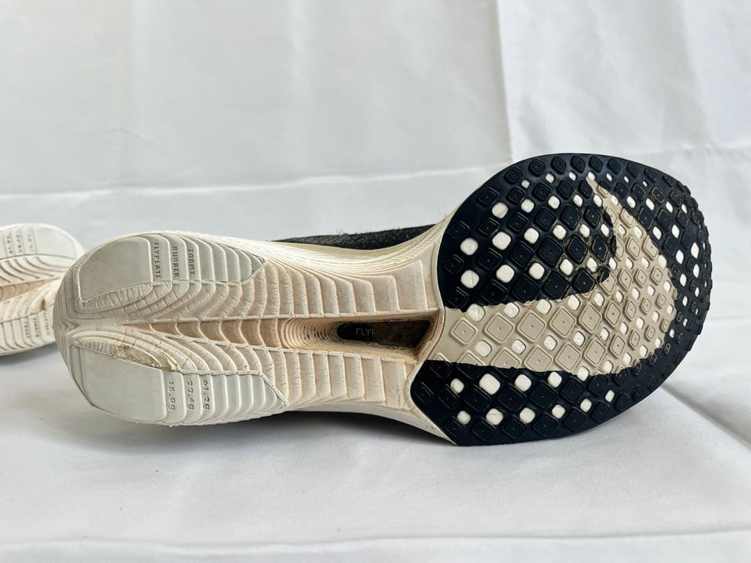 ナイキ ヴェイパーフライ 3 ランニングシューズ マラソン 26.5