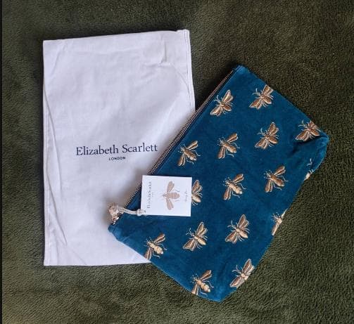 新品未使用品☆Elizabeth Scarlett beeポーチ