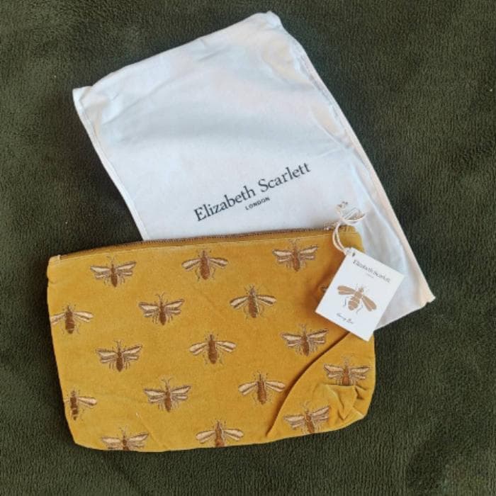 新品未使用品☆Elizabeth Scarlett beeポーチ
