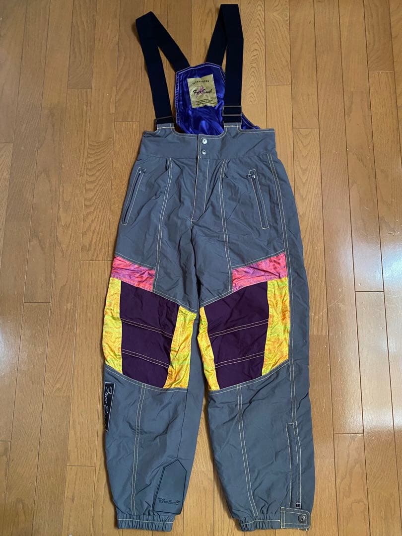 美品　FREE ESSEL フリーエッセル　スキーウェア　Ｌ　♪