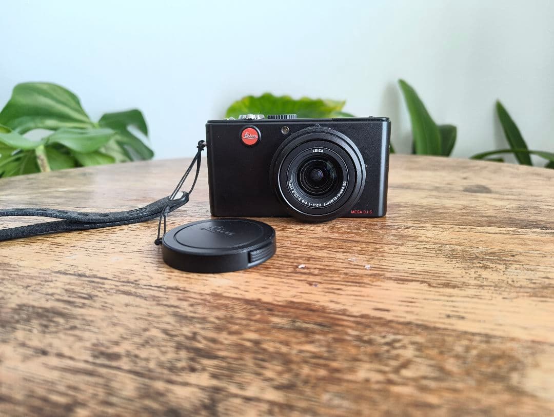 Leica D-LUX 3 コンパクトデジタルカメラ　レザーケース付き