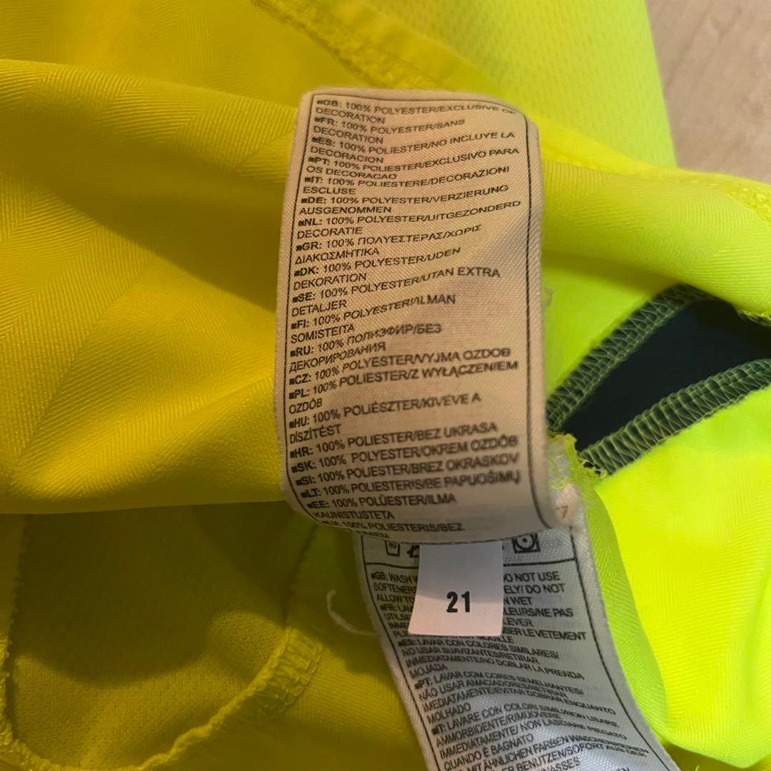 極希少品】05/06 FCバルセロナNo.30リオネル・メッシAWAY - メルカリ