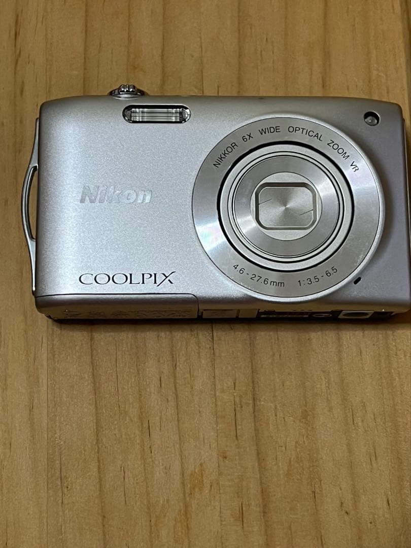 Nikon COOLPIX S3300 コンパクトデジタルカメラ動作未確認です