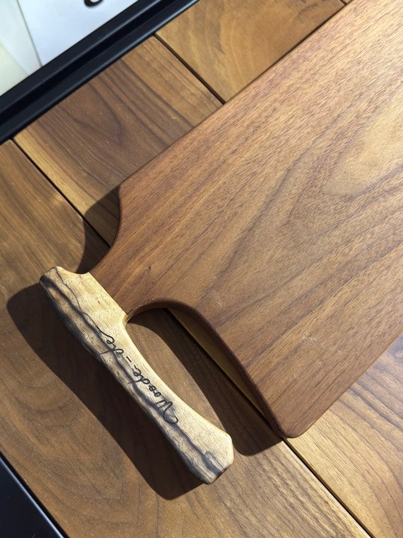 Woode-de dede solo ウォールナット×黒柿 カッティングボード - メルカリ