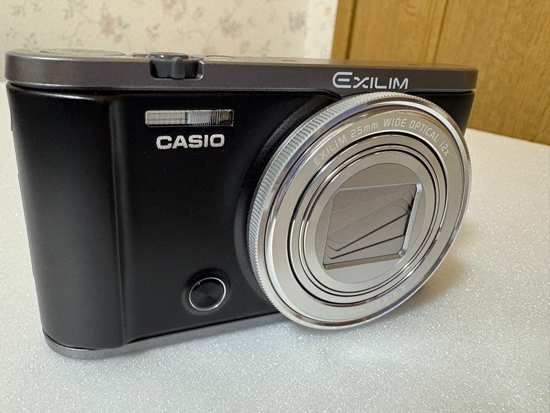 CASIO EXILIM EX-ZR3100 コンパクトデジタルカメラ