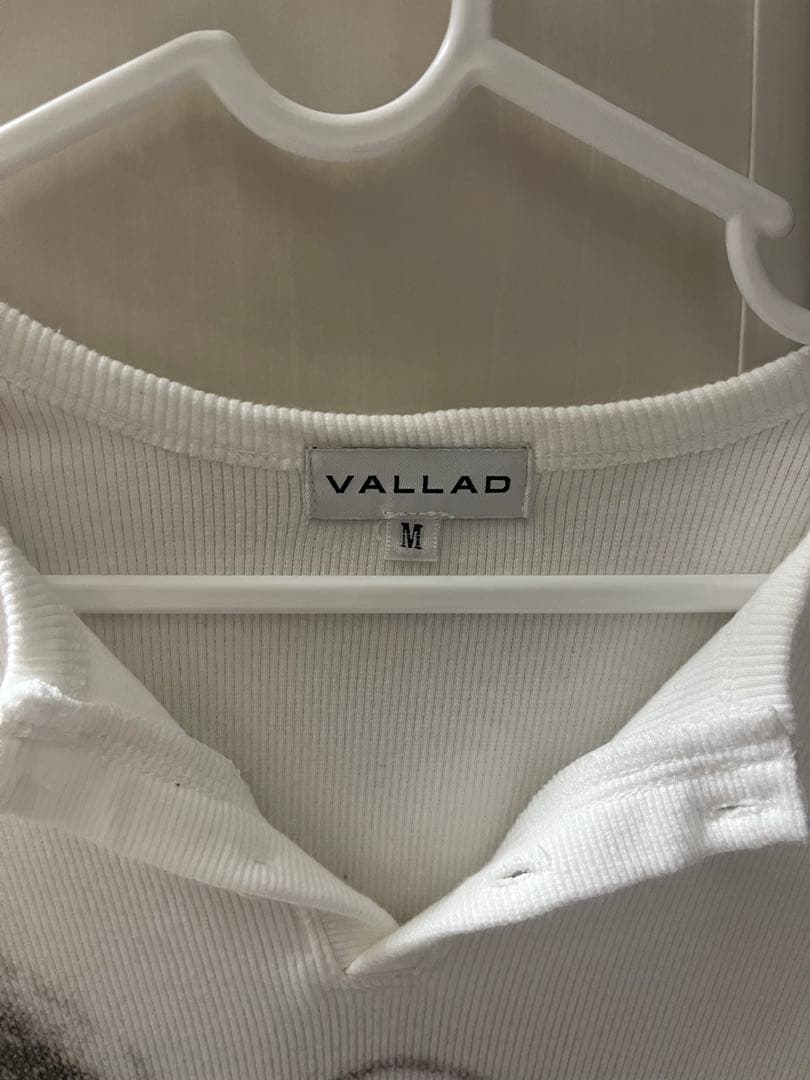 VALLAD 天使プリント Mサイズ 長袖ニット - メルカリ