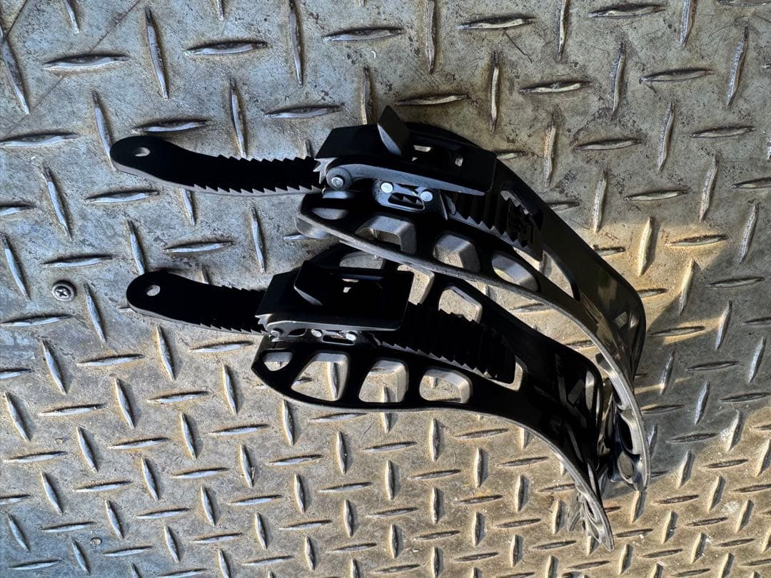 カラコラム　ストラップ