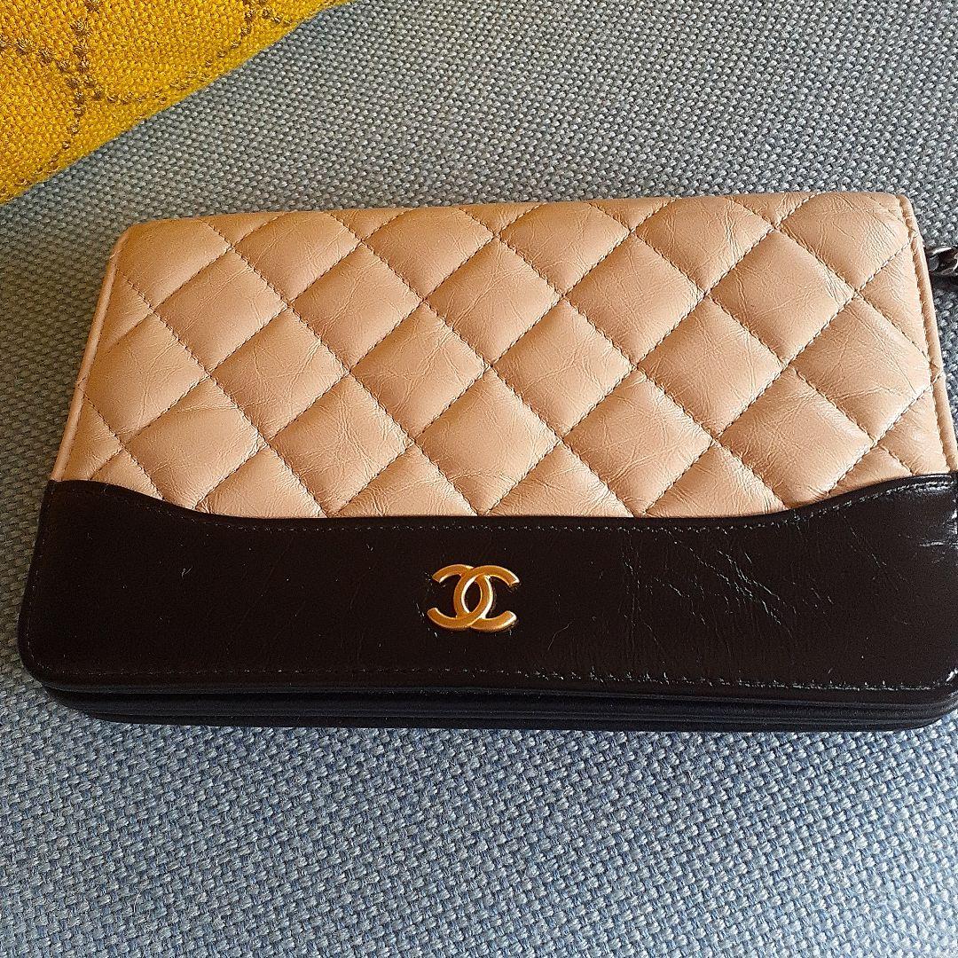 シャネルCHANELチェーンウォレット
