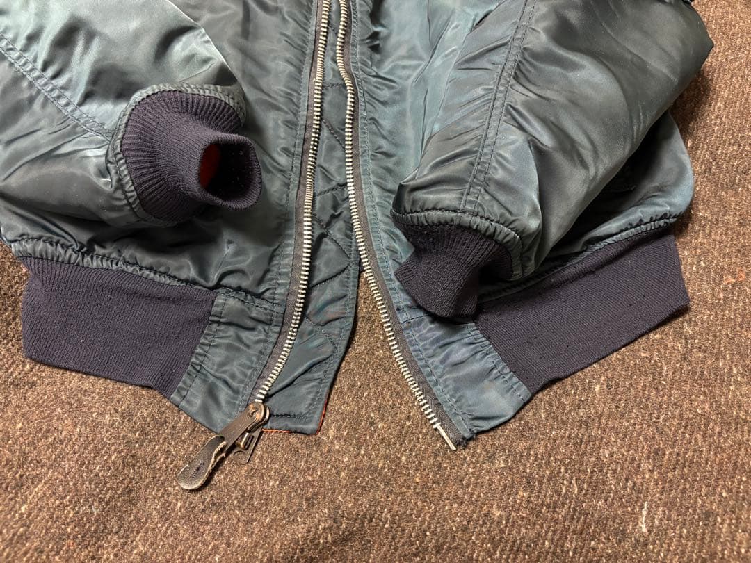 アルファインダストリーズ USA ALPHA MA-1 フライトジャケット