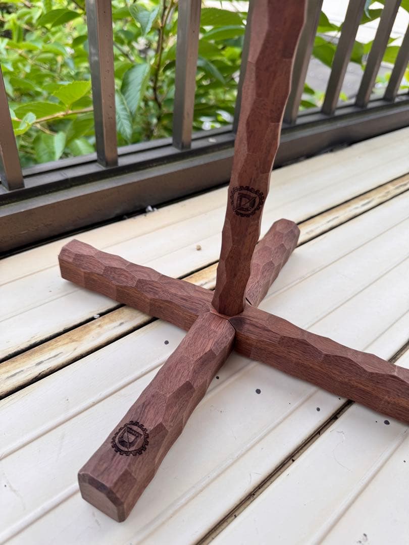 ソマビトと802productsの天板、Damage mark ウォールナット脚