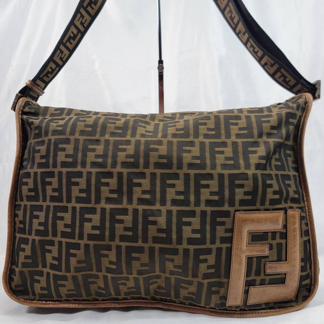 ✨美品✨フェンディ ショルダーバッグ ズッカ柄 キャンバスレザー ブラウン