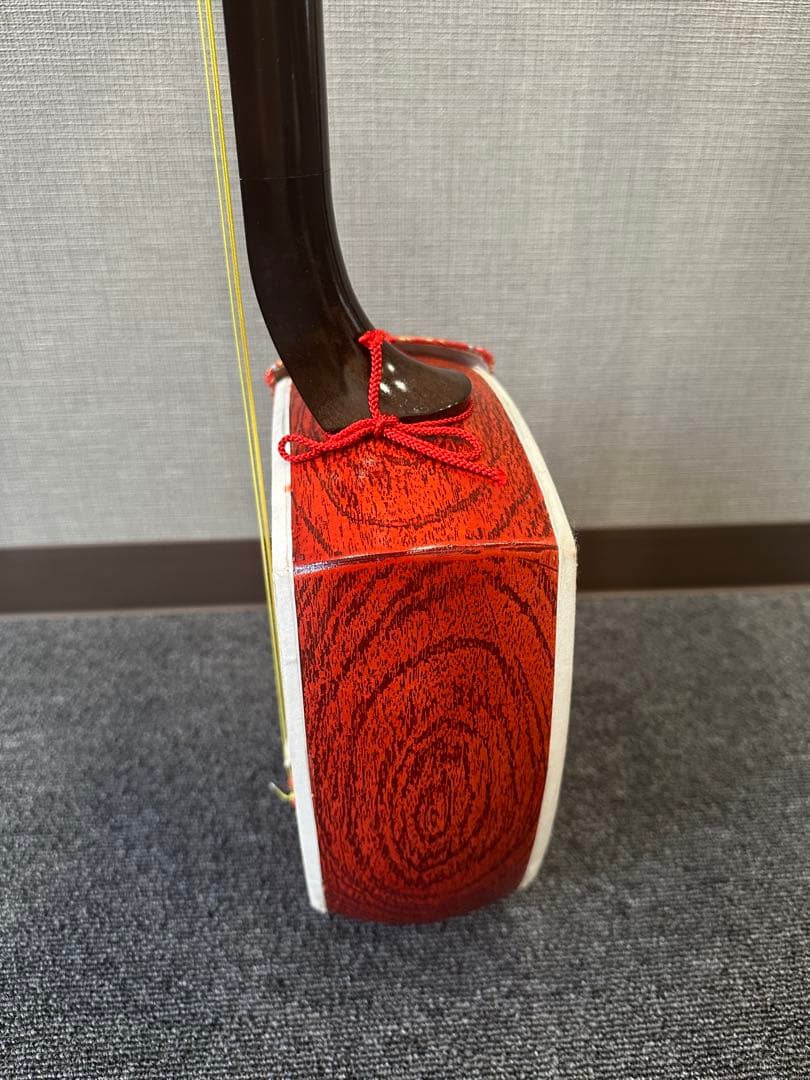 【ケース付き】三味線 本体 白赤