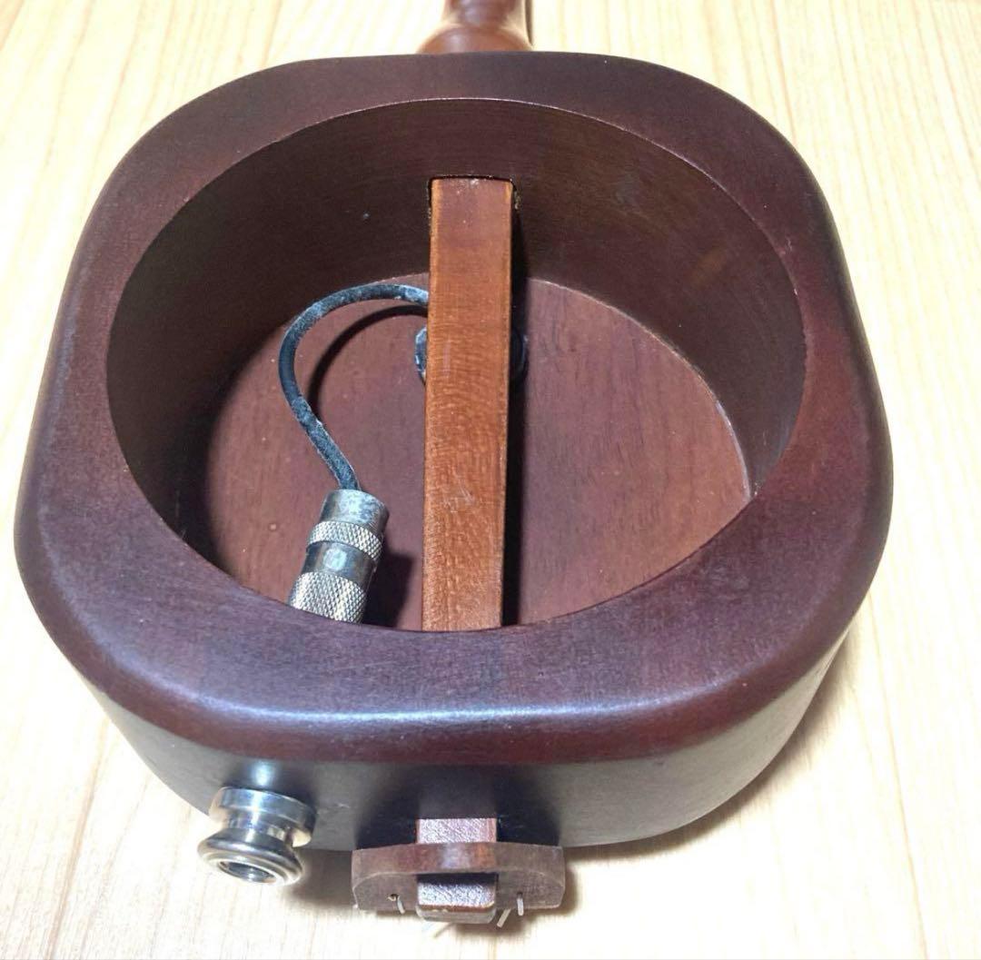 ウクレレ三線 3弦 ブラウン 箱付き