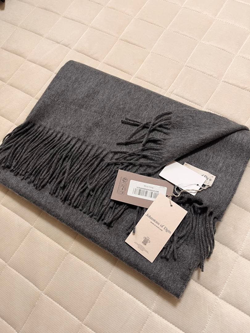 ジョンストンズ　新品未使用　大判ストール