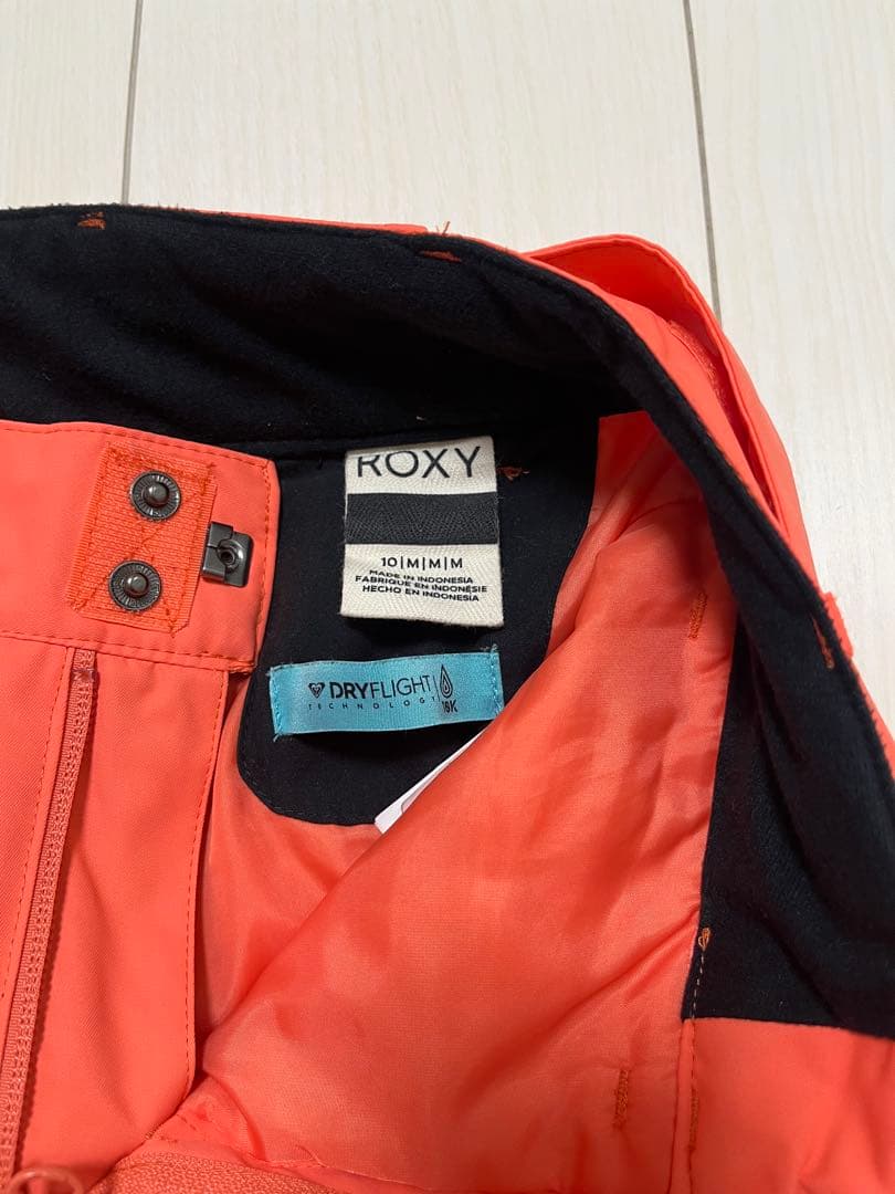 ROXY スノーボードウェア キッズ　T10 上下セット