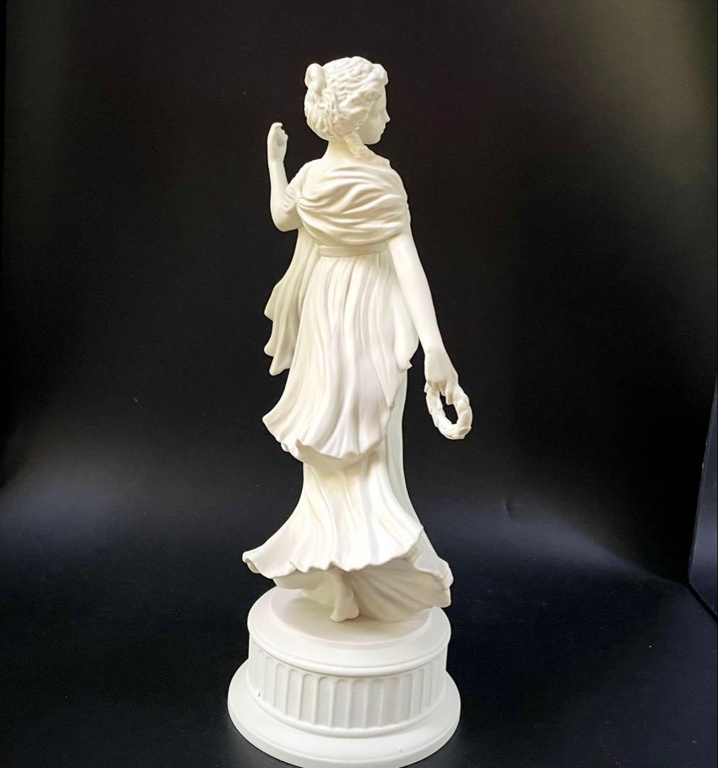 ウェッジウッド ジャスパー フィギュリン　　　　　　【ダンシングアワーNO.2】