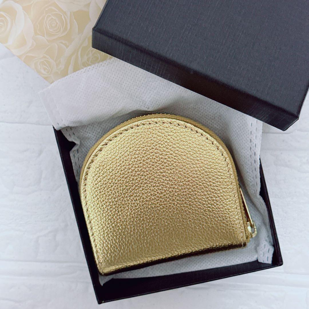 新品　皇居　菊の御紋 ケース　小銭入れ　馬蹄型 ゴールド　牛革