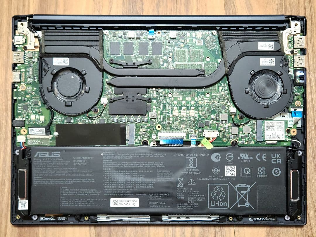 ASUS Vivobook Pro 14 OLED ジャンク