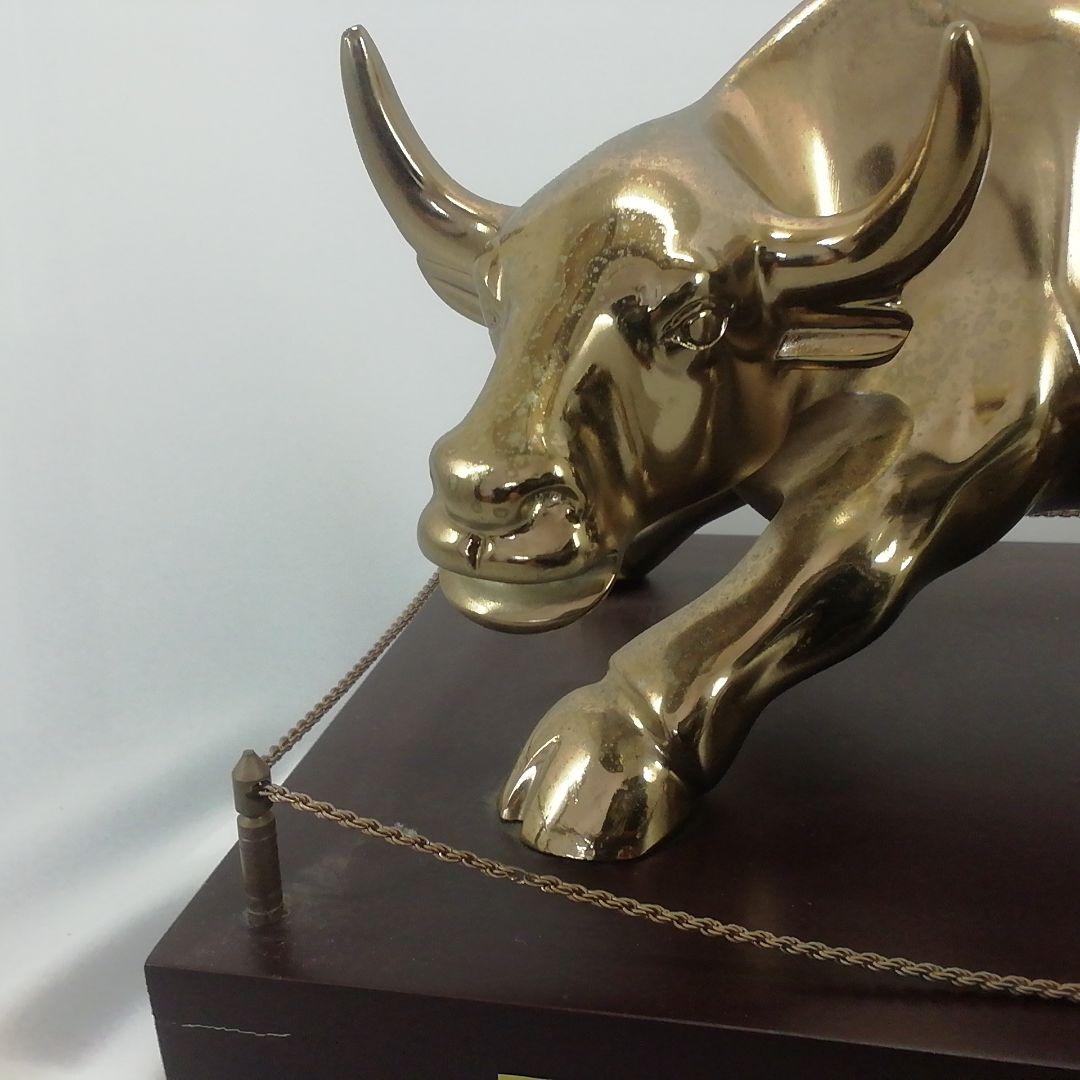 チャージングブル 置物 中国語 NY市場 ウォール街証券取引所 幸運と富