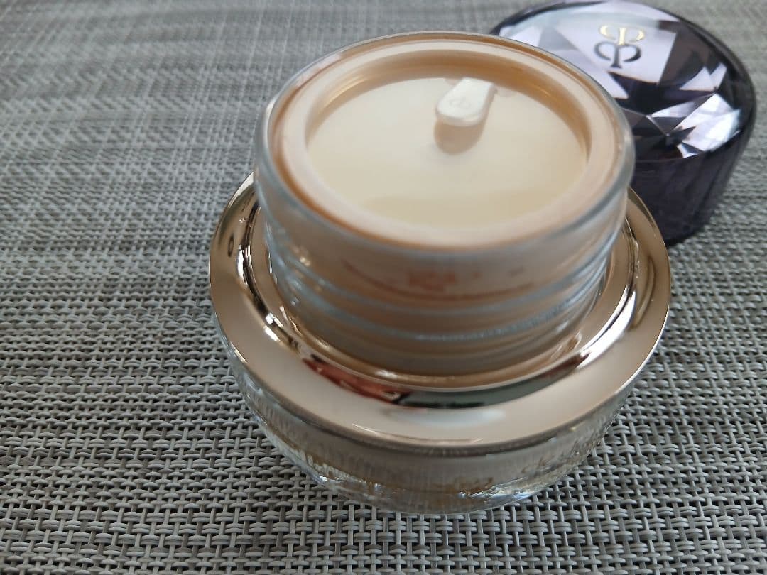 クレ・ド・ポーボーテ　ル·フォンデゥタンn オークル10 　30g