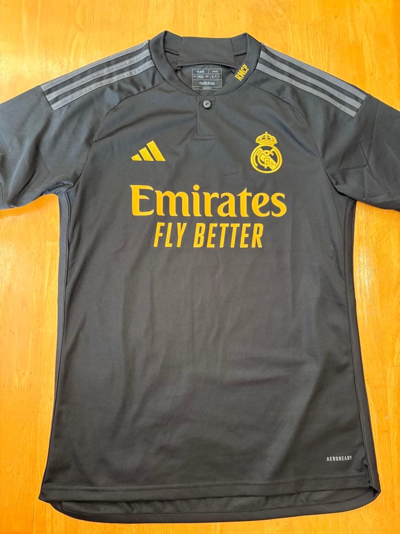希少 正規品 極美品 レアルマドリード 23/24 3rd ヴィニシウス L