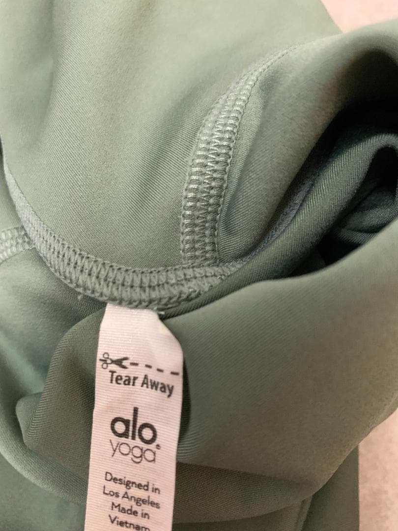 alo YOGA ハイウエスト レギンス