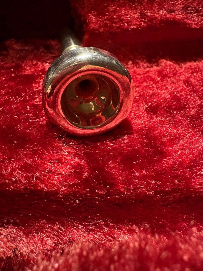 YAMAHA YTR3325Sトランペット本体 ケース付き