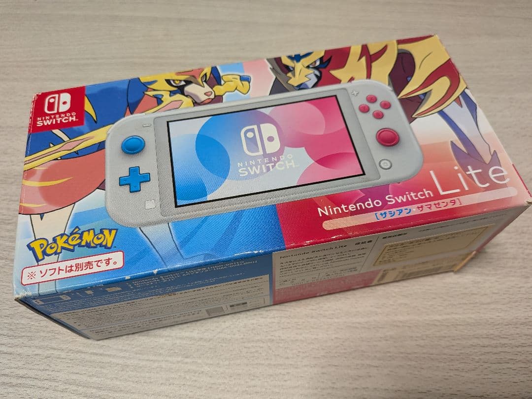 Nintendo Switch Liteポケモン　ポケットモンスターシールド付