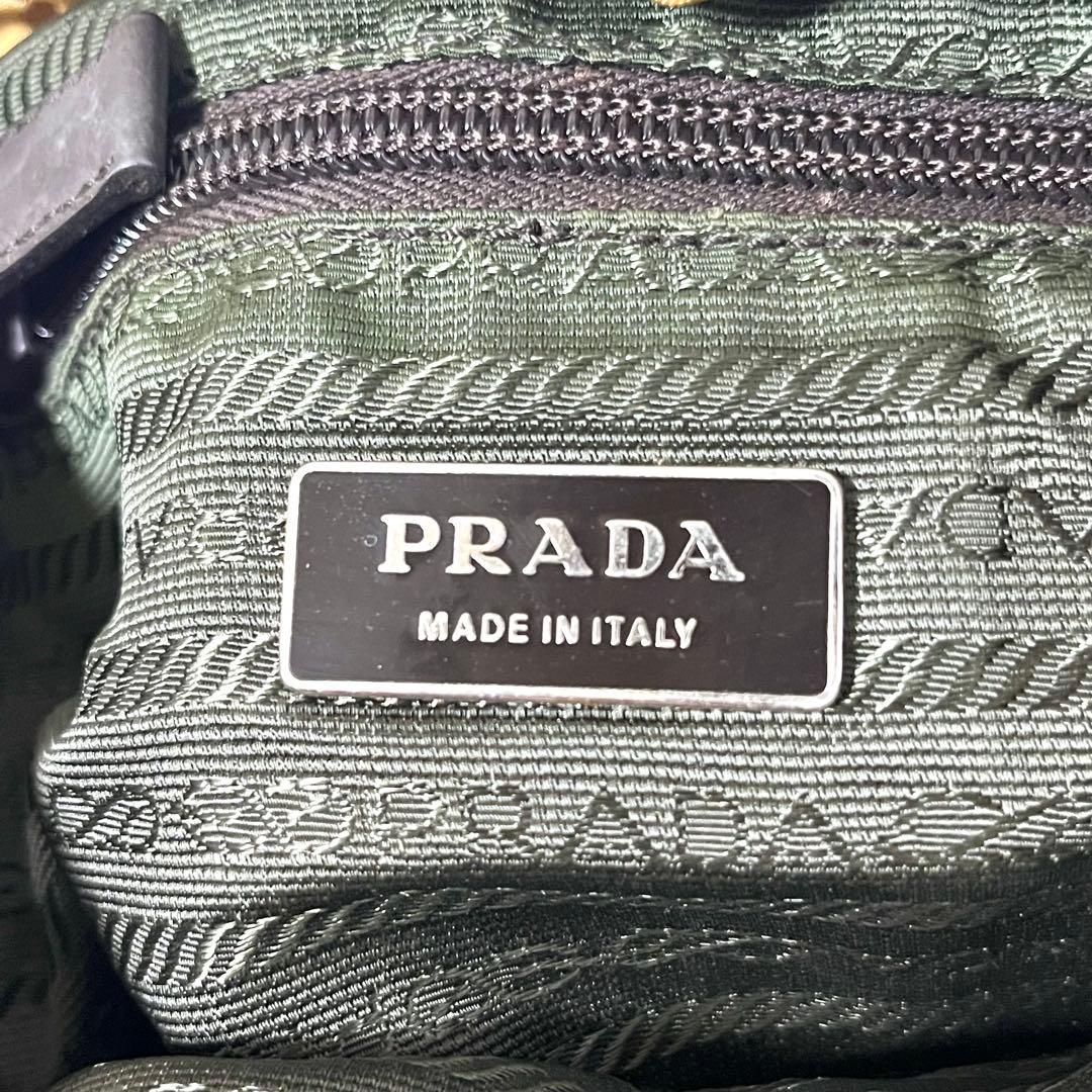 ✨入手困難✨希少カラー PRADA リュック 三角ロゴプレート ベージュ 巾着型