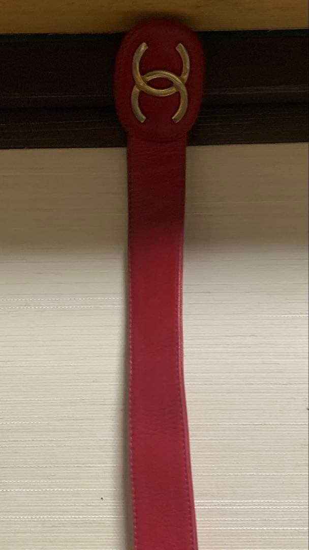 貴重なビンテージ物　CHANEL レッドレザーベルト