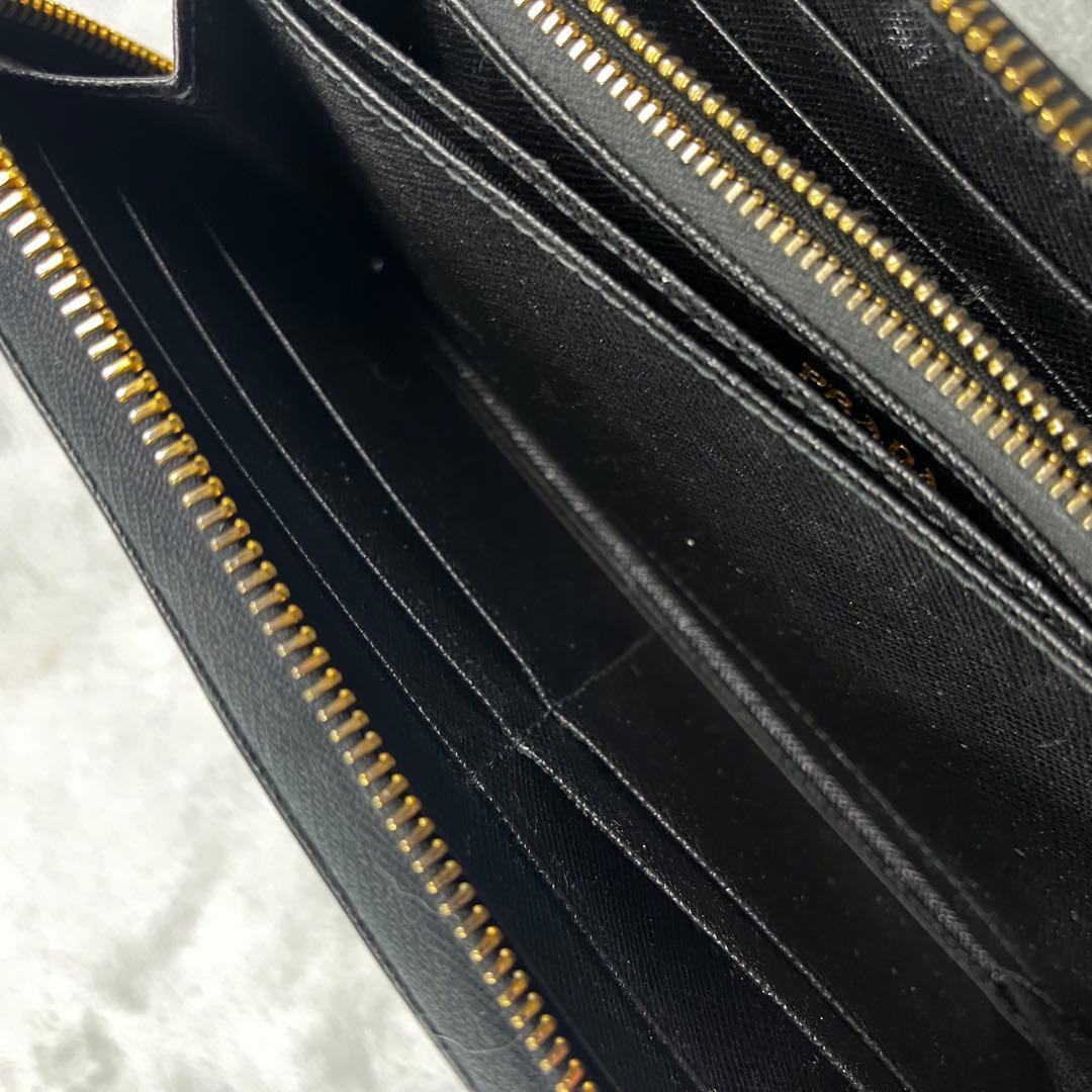 Prada プラダ ラウンドファスナー 長財布 ブラック 黒 三角ロゴ