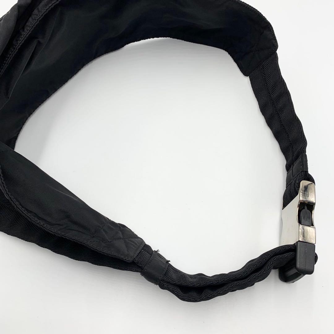 PRADA プラダ 斜め掛け ボディバッグ ウエストバッグ 三角ロゴ ブラック