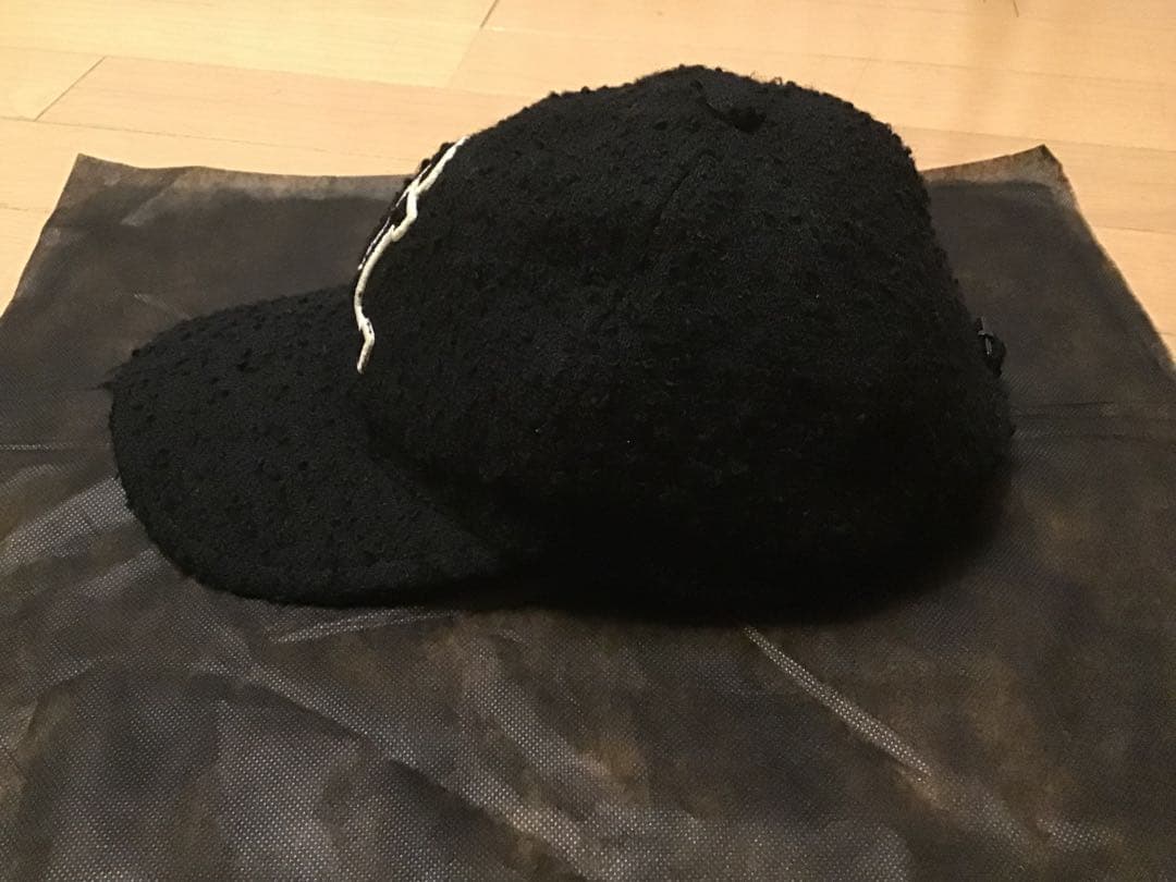 イブサンローラン　ディビジョンSAINT LAURENT PARISキャップ