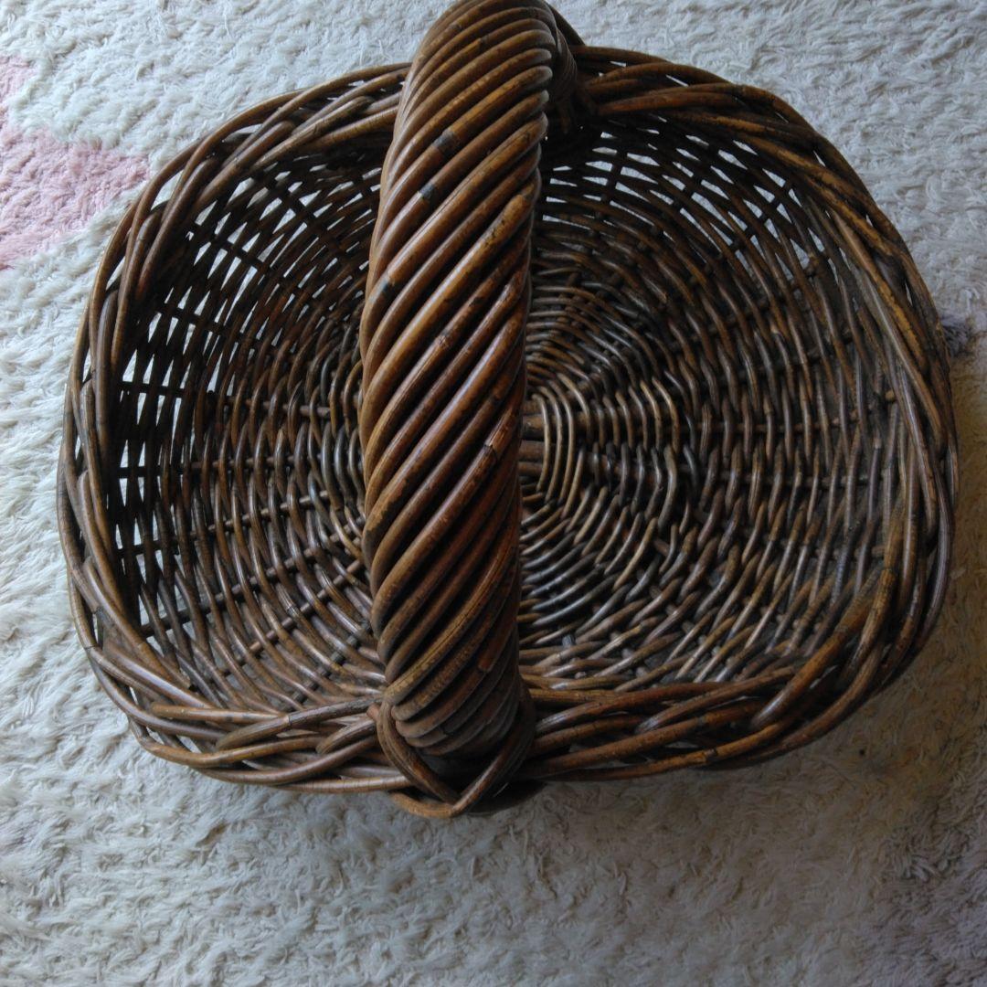 お洒落な籐かご