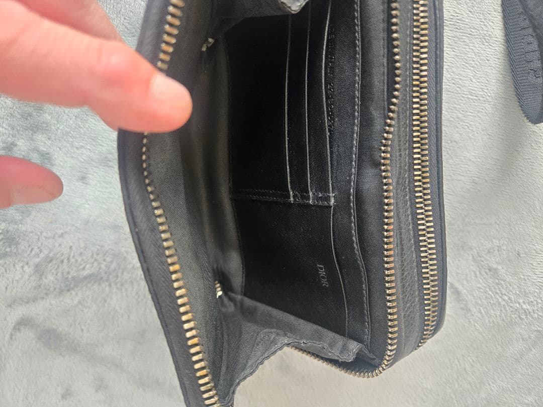 tkd　Dior 黒ショルダーバッグ ロゴ入り