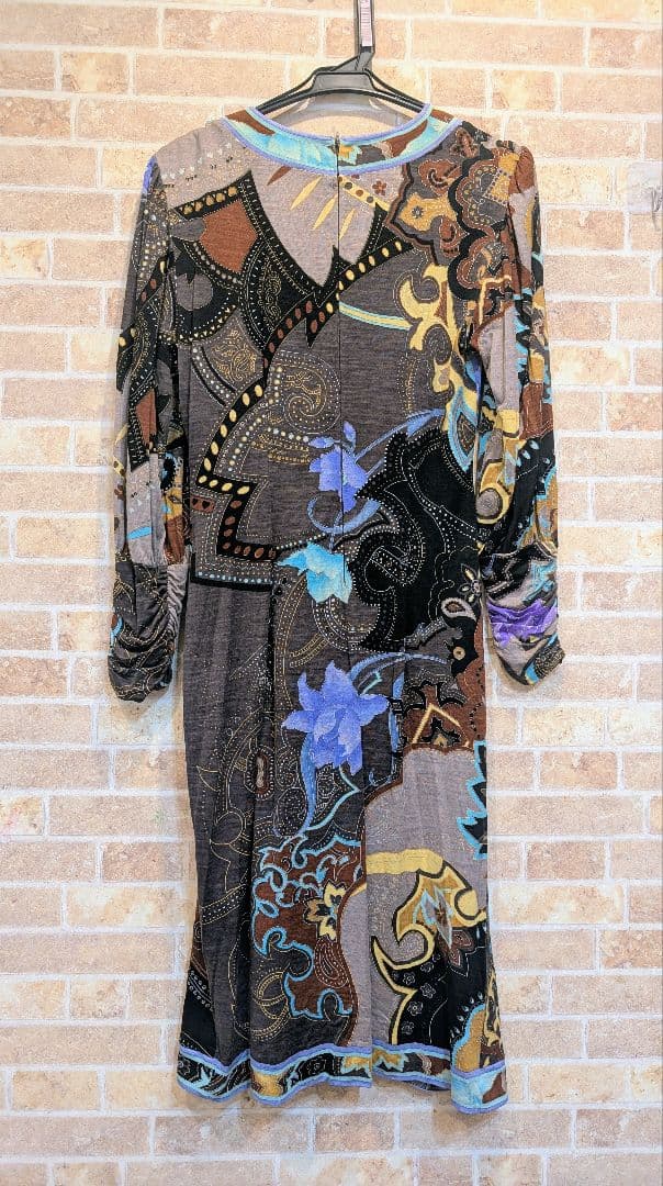 レオナール Lサイズ 長袖ワンピース Vネック LEONARD santaapolonia.com