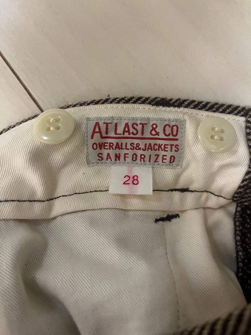 アットラスト　スラックス