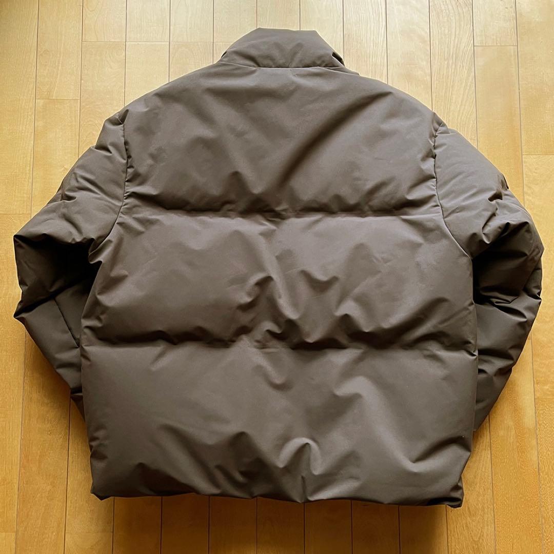 ユニクロ／シームレスダウンジャケット